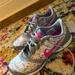 Ladies Nike Running Shoes Size 9
